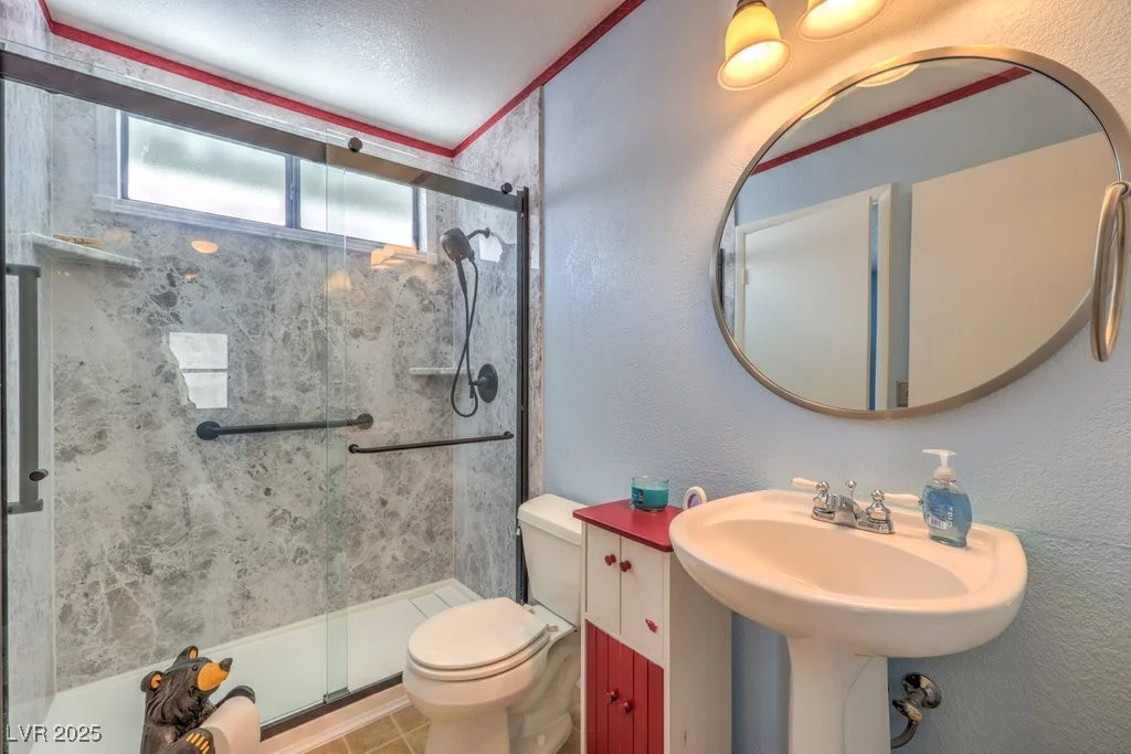 6961 Ray Charles, Las Vegas, NV 89119