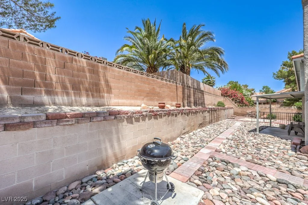 6961 Ray Charles, Las Vegas, NV 89119