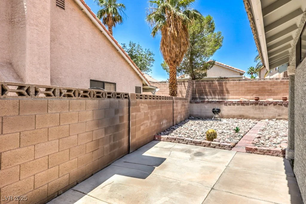 6961 Ray Charles, Las Vegas, NV 89119