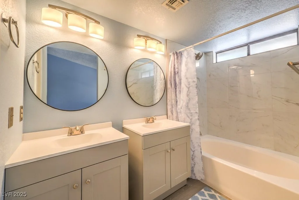 6961 Ray Charles, Las Vegas, NV 89119