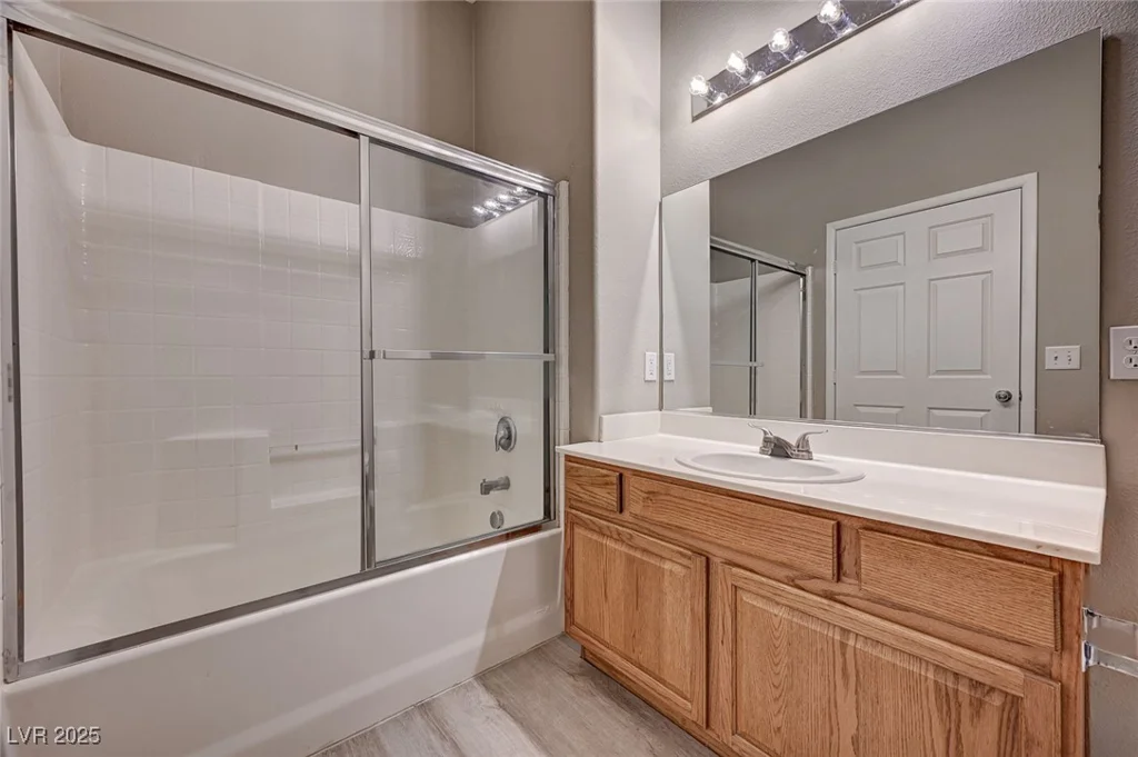 9303 Gilcrease, Las Vegas, NV 89149