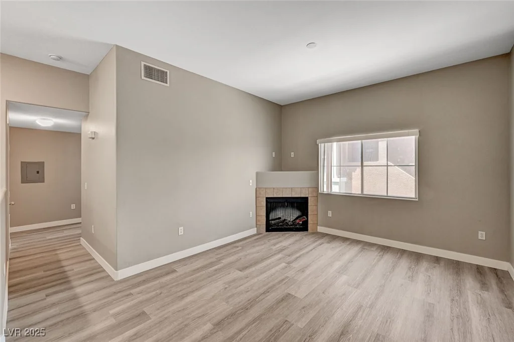 9303 Gilcrease, Las Vegas, NV 89149