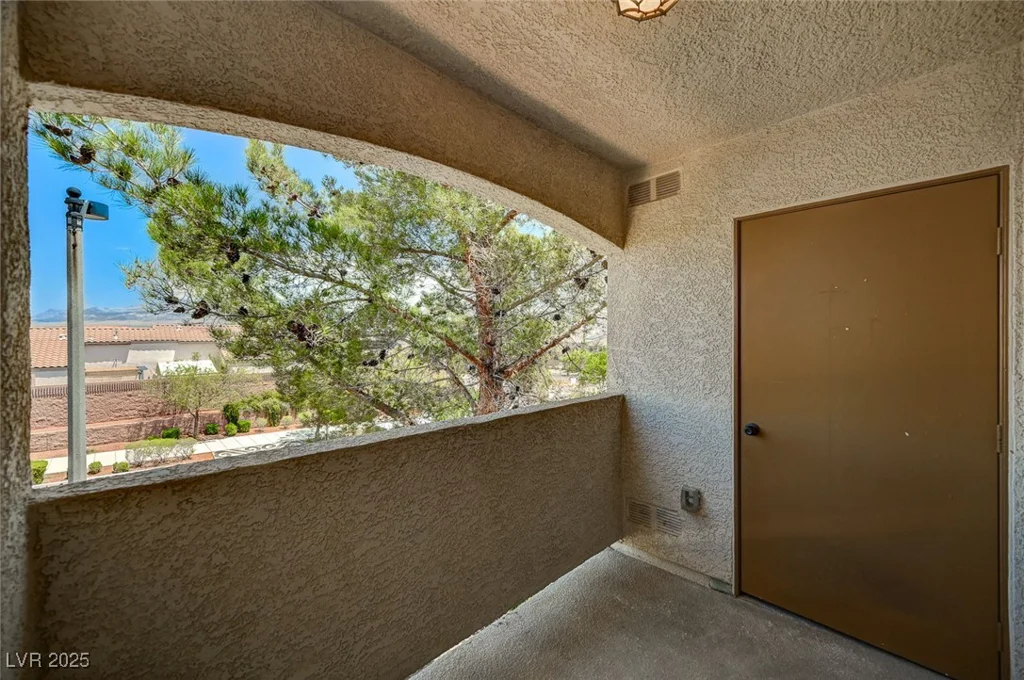 9303 Gilcrease, Las Vegas, NV 89149