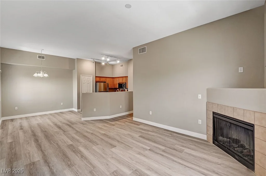 9303 Gilcrease, Las Vegas, NV 89149