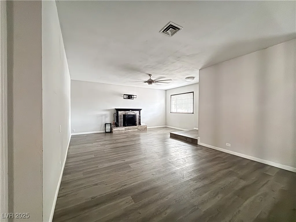 3625 Barcelona, Las Vegas, NV 89121