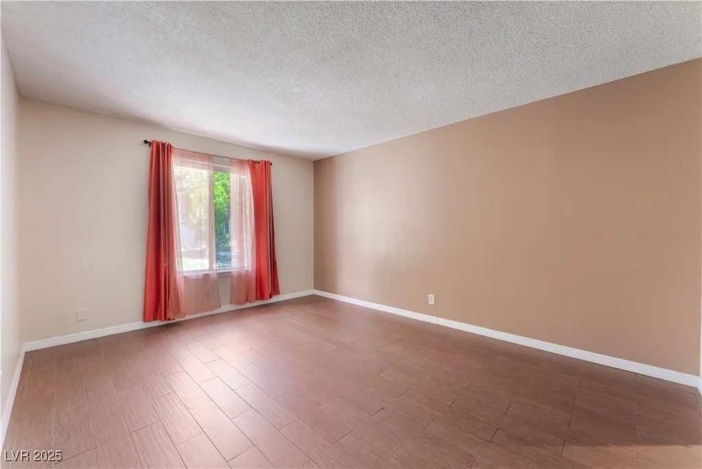 1470 Elizabeth, Las Vegas, NV 89119