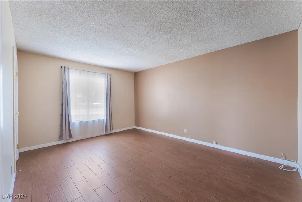 1470 Elizabeth, Las Vegas, NV 89119