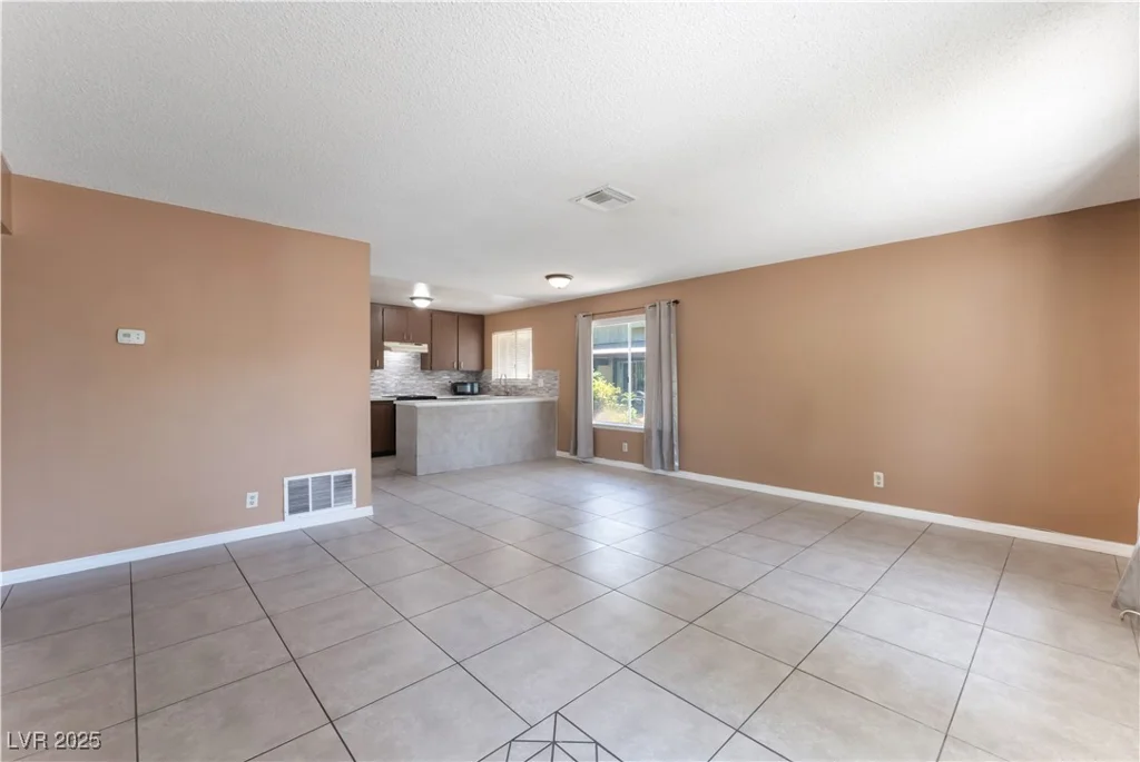1470 Elizabeth, Las Vegas, NV 89119