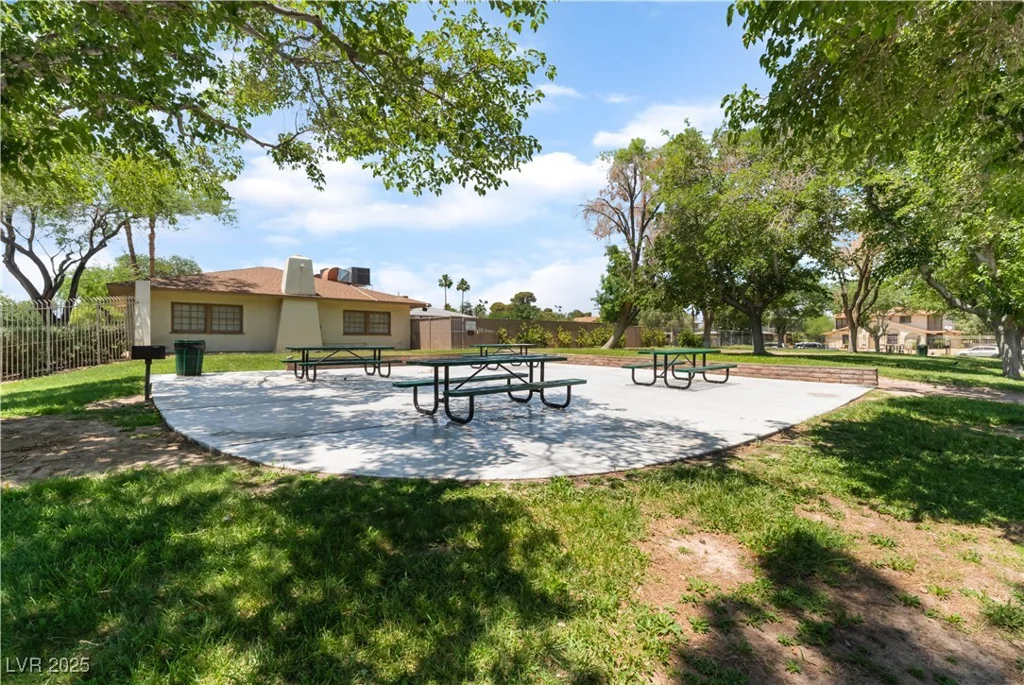 1470 Elizabeth, Las Vegas, NV 89119