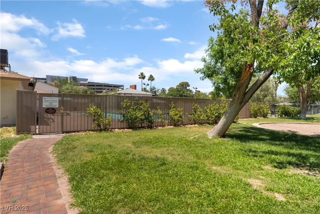 1470 Elizabeth, Las Vegas, NV 89119