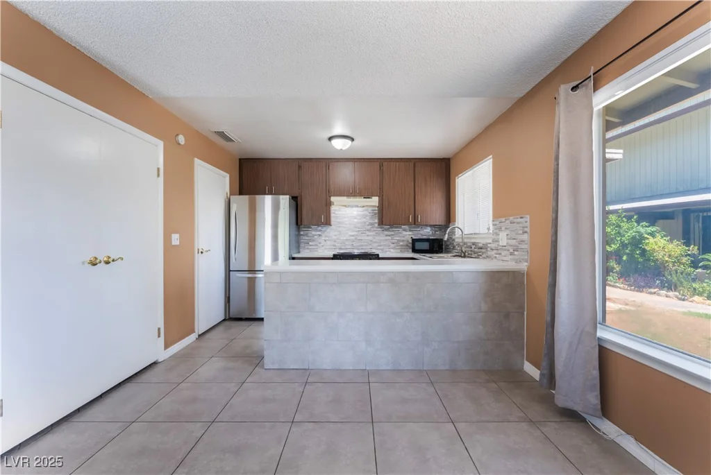 1470 Elizabeth, Las Vegas, NV 89119