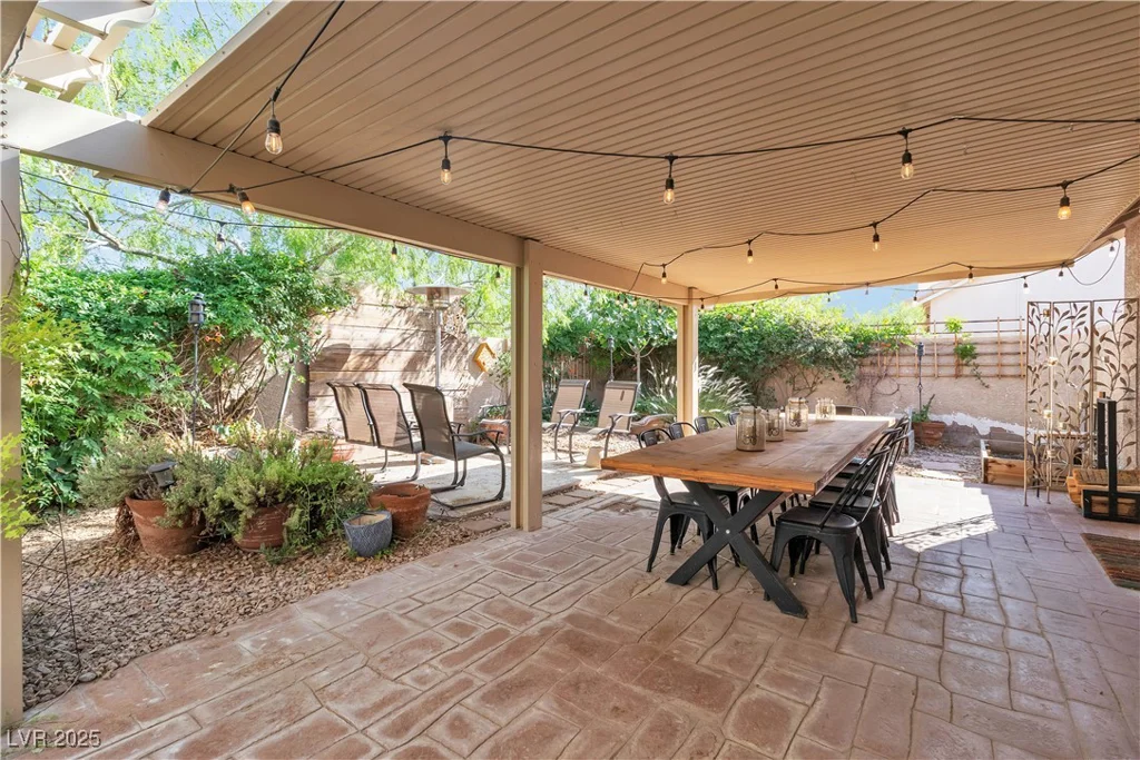 1803 Candle Bright, Henderson, NV 89074