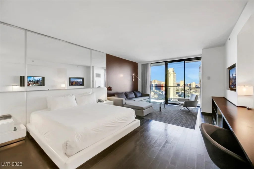 4381 Flamingo, Las Vegas, NV 89103