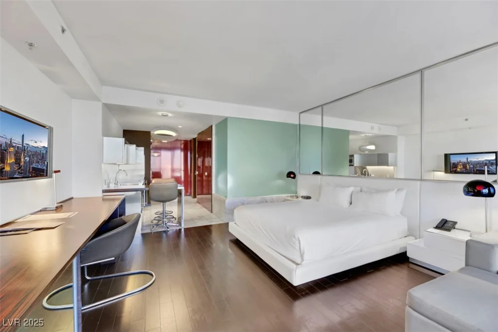4381 Flamingo, Las Vegas, NV 89103