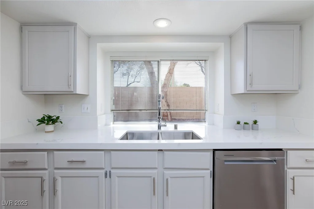 92 Sea Holly, Henderson, NV 89074