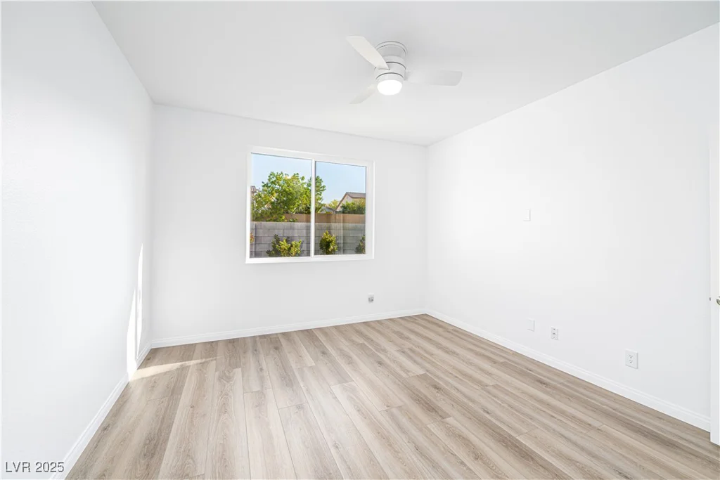 669 Elliot Peak, Las Vegas, NV 89183