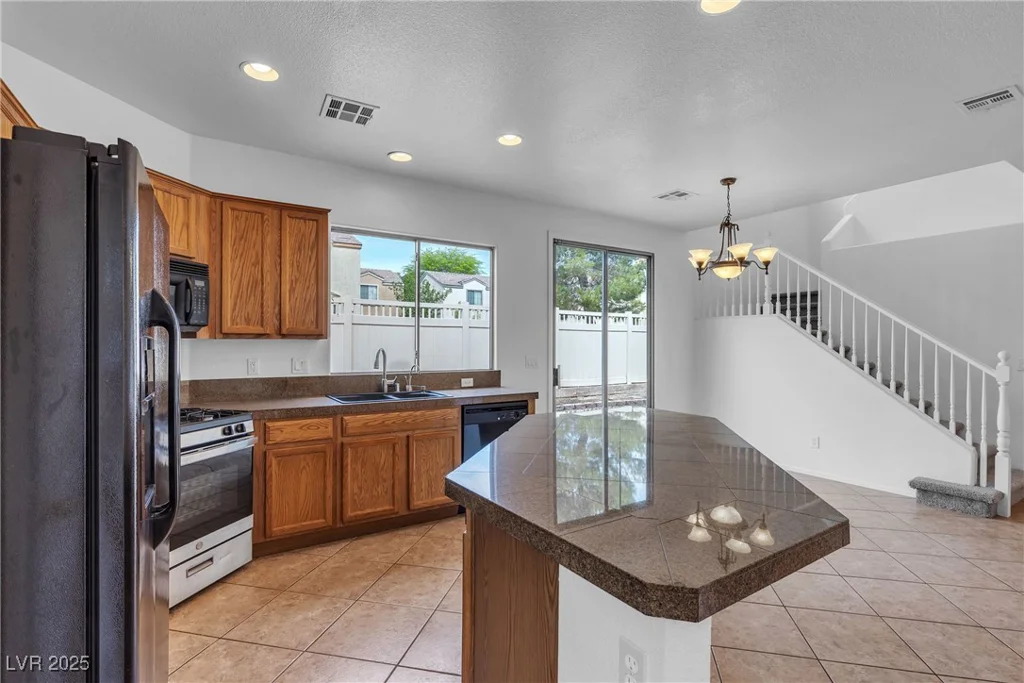 6325 Orions Tool, North Las Vegas, NV 89031