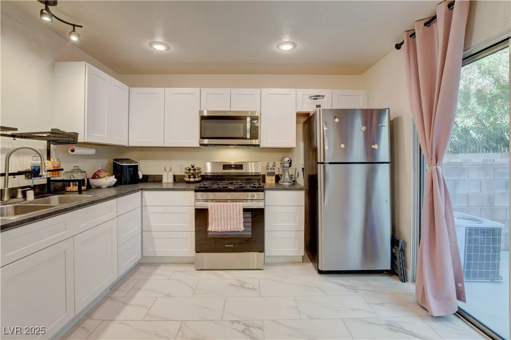 3322 Dragon Fly, North Las Vegas, NV 89032