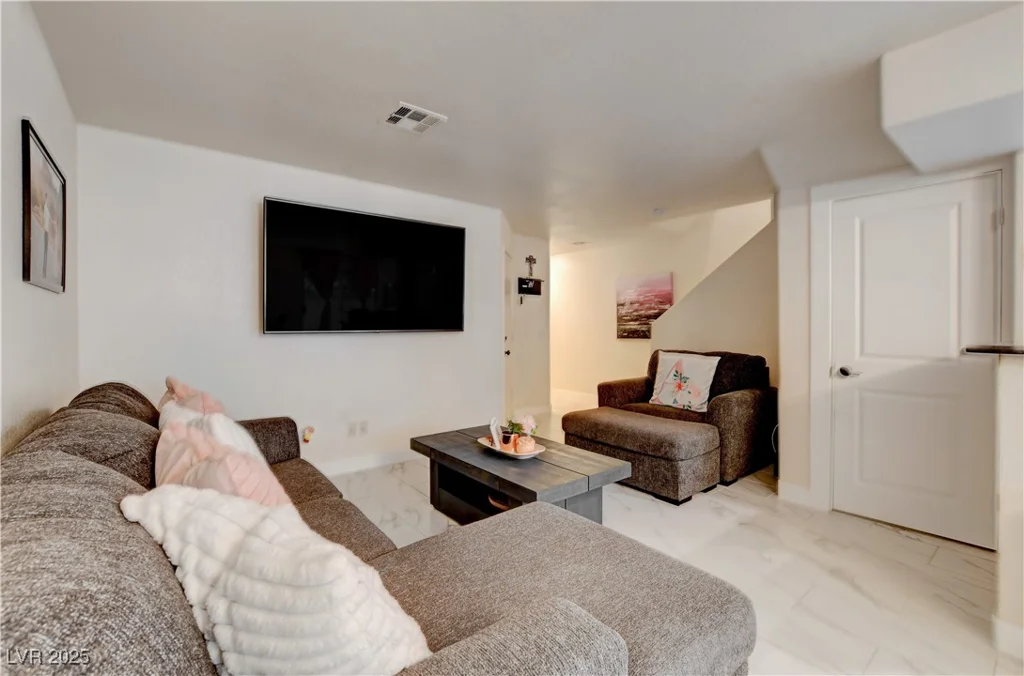 3322 Dragon Fly, North Las Vegas, NV 89032