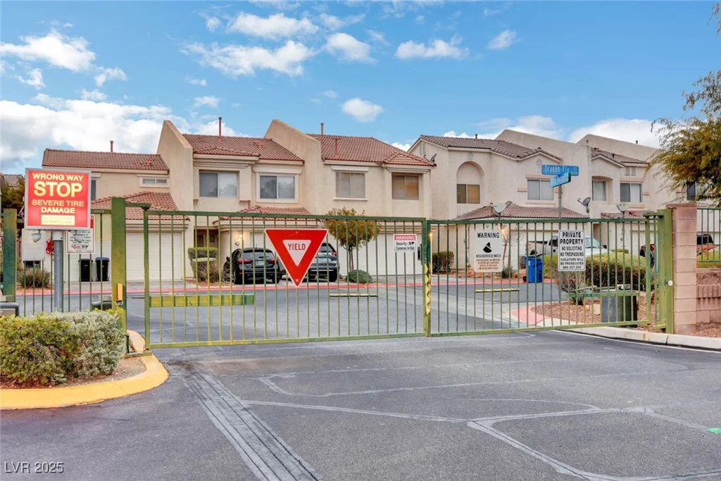 3322 Dragon Fly, North Las Vegas, NV 89032