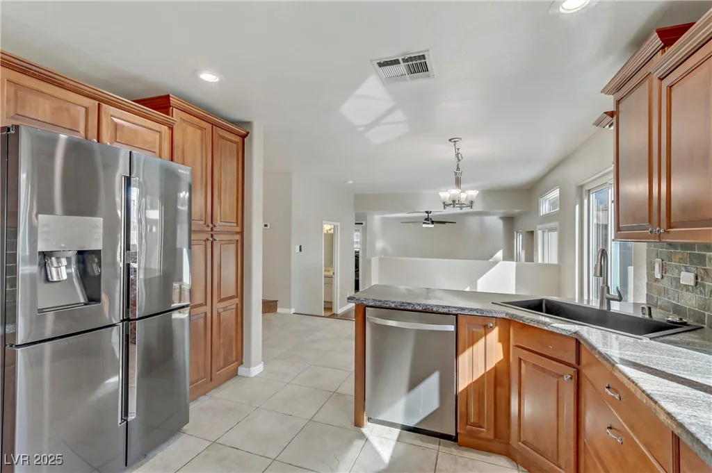 7973 Macklin, Las Vegas, NV 89129