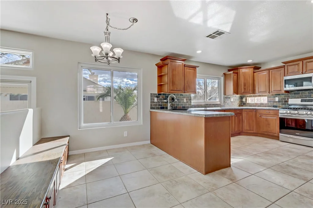 7973 Macklin, Las Vegas, NV 89129