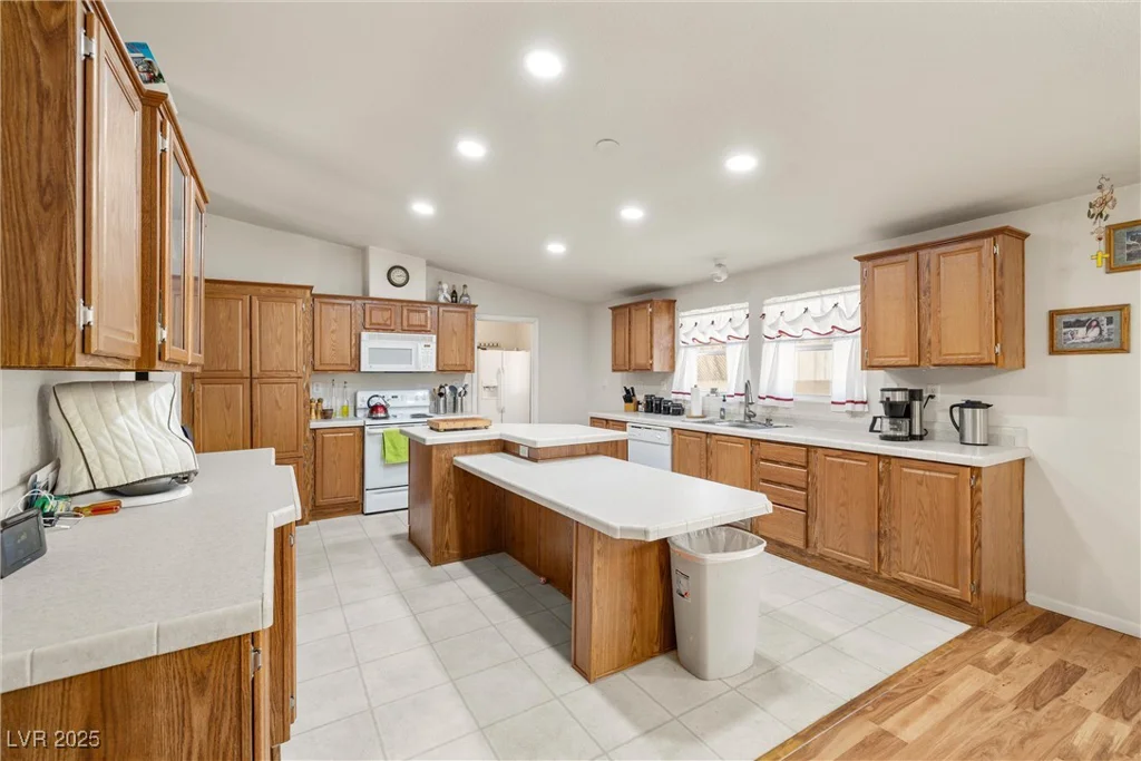 4230 Prospector, Pahrump, NV 89048
