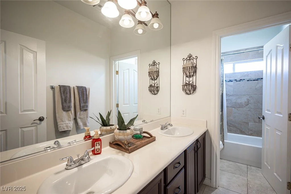 7538 Mustang, Las Vegas, NV 89131