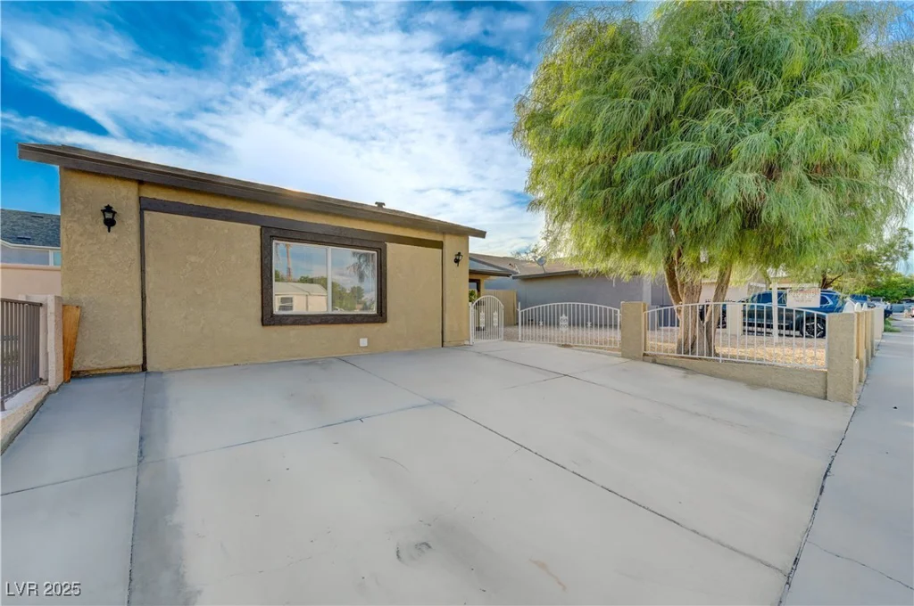 520 Prince Alan, Las Vegas, NV 89110