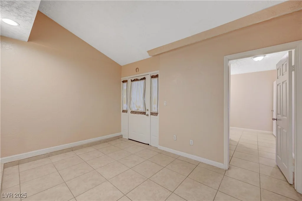 520 Prince Alan, Las Vegas, NV 89110