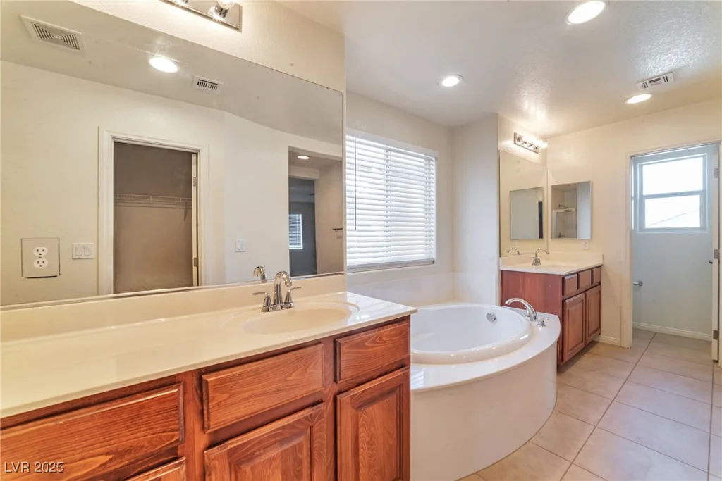 8550 Bright Bush, Las Vegas, NV 89131