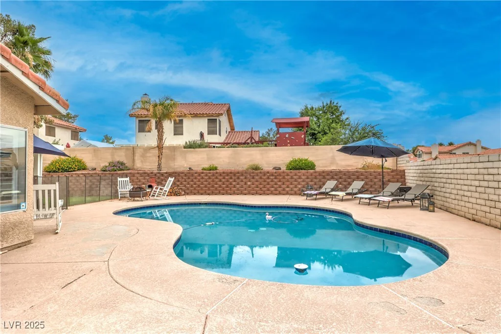 353 Templeton, Henderson, NV 89074