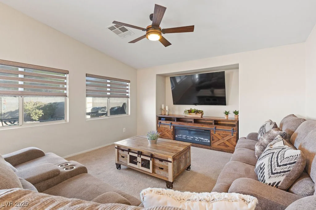 1079 Oak Shade, Henderson, NV 89015