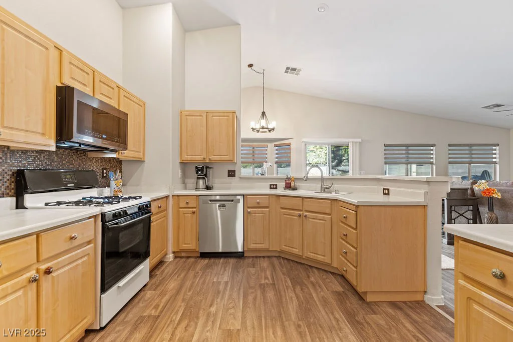 1079 Oak Shade, Henderson, NV 89015
