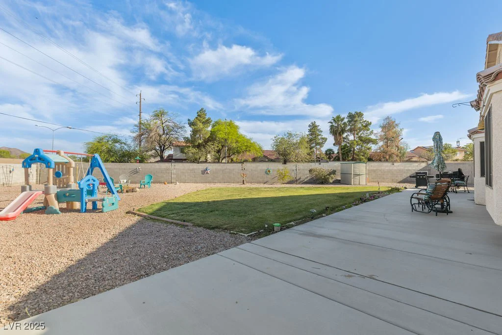 1079 Oak Shade, Henderson, NV 89015