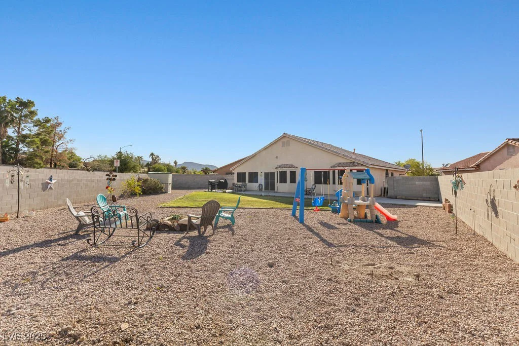 1079 Oak Shade, Henderson, NV 89015