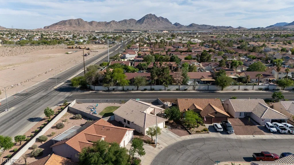 1079 Oak Shade, Henderson, NV 89015
