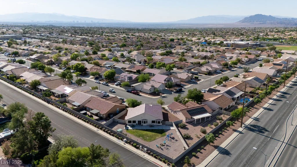 1079 Oak Shade, Henderson, NV 89015