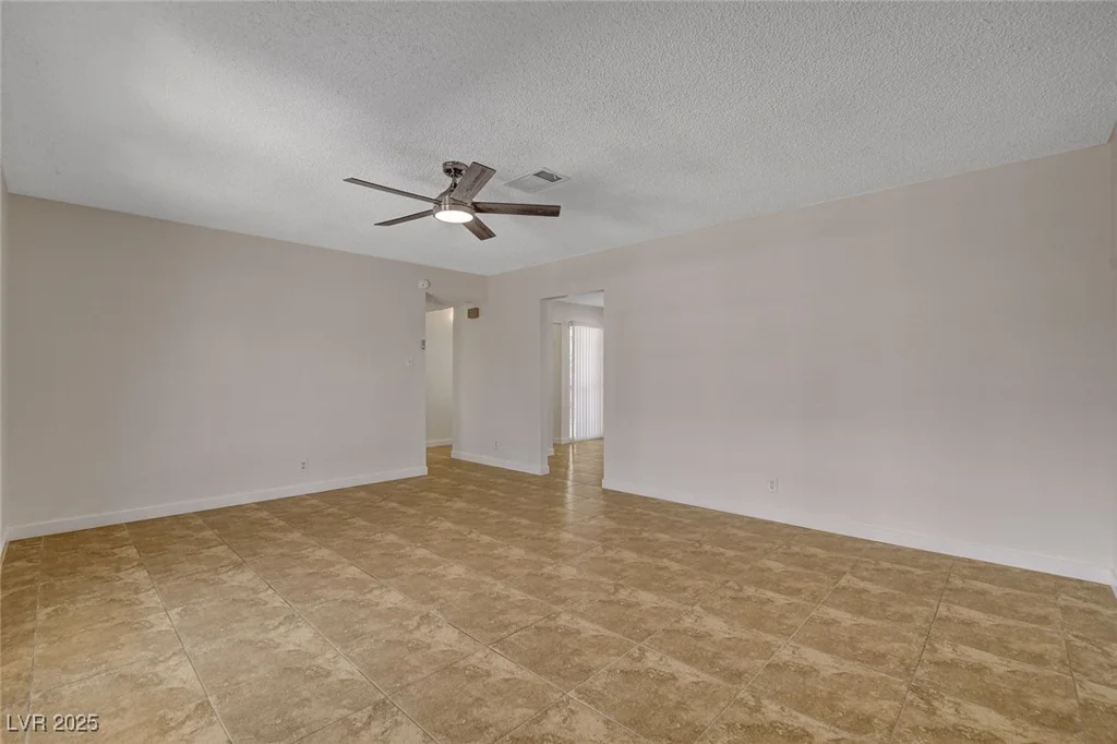 4484 Bennett, Las Vegas, NV 89121