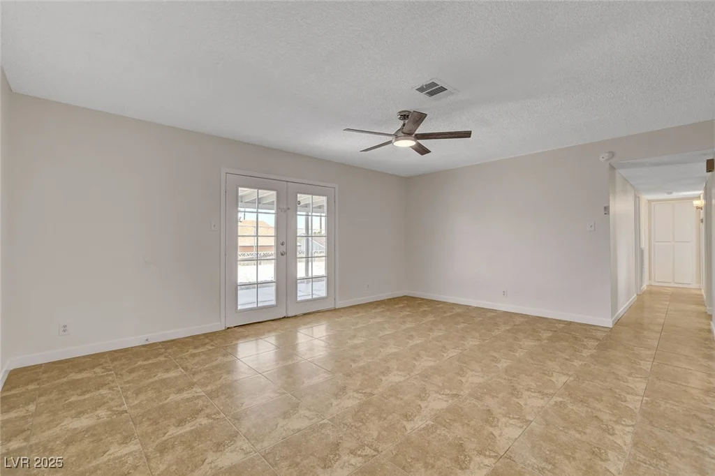 4484 Bennett, Las Vegas, NV 89121