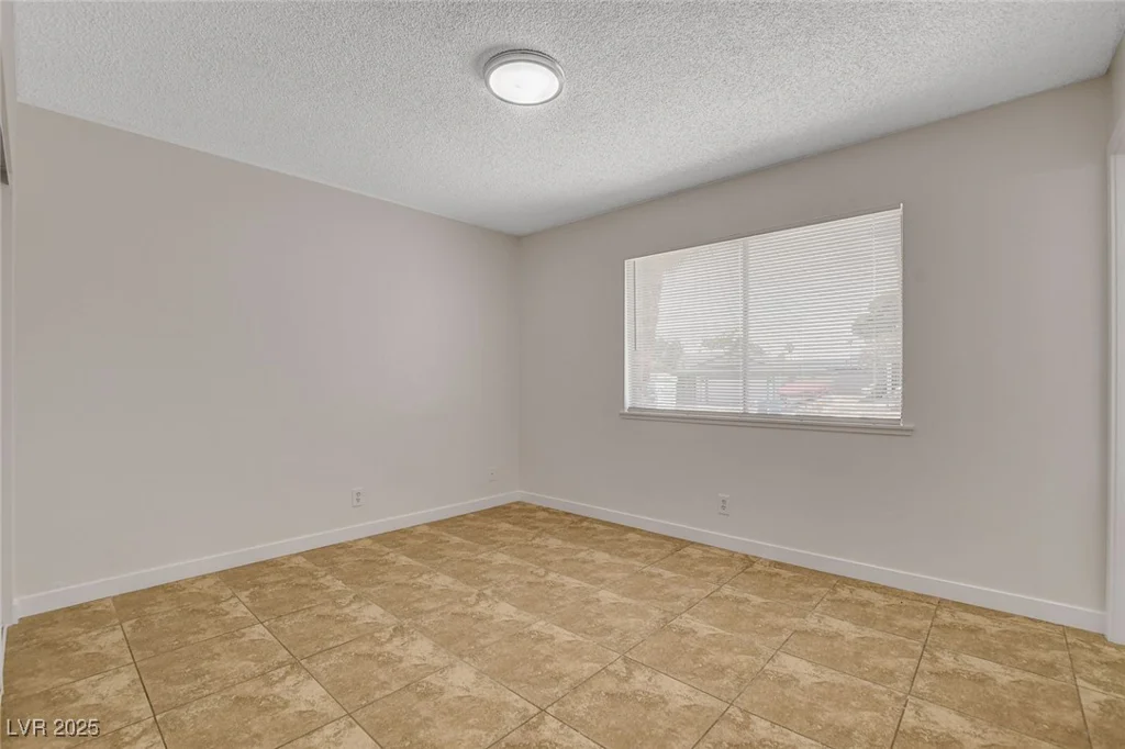 4484 Bennett, Las Vegas, NV 89121