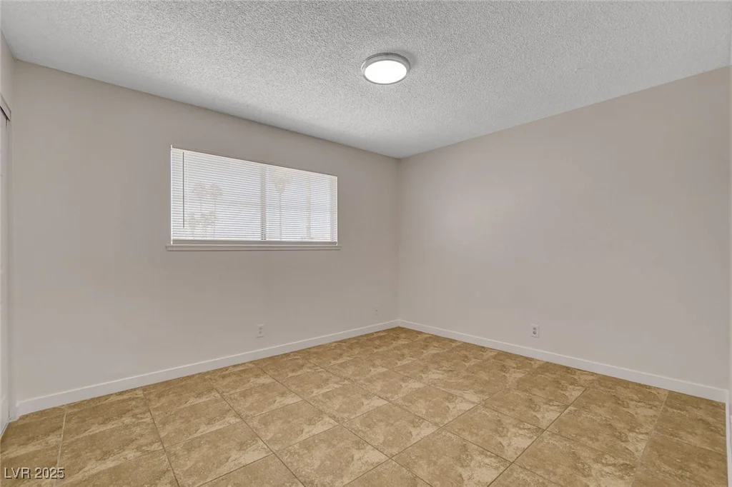 4484 Bennett, Las Vegas, NV 89121