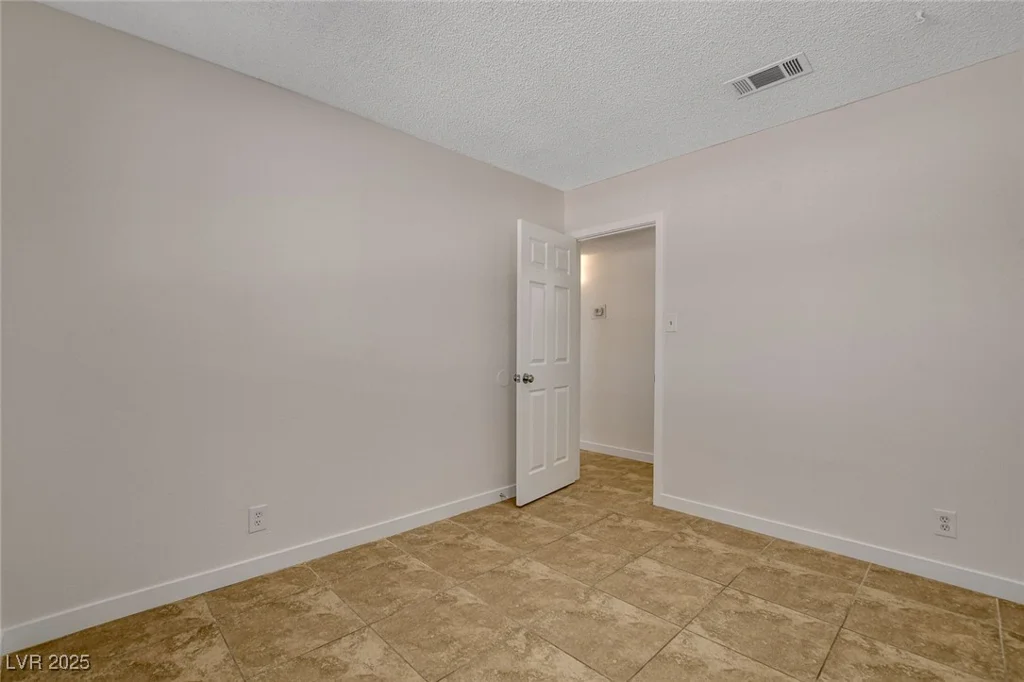 4484 Bennett, Las Vegas, NV 89121