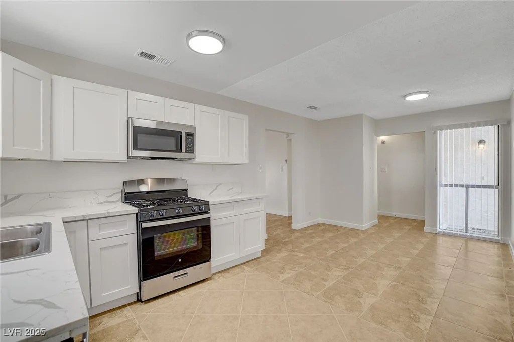 4484 Bennett, Las Vegas, NV 89121