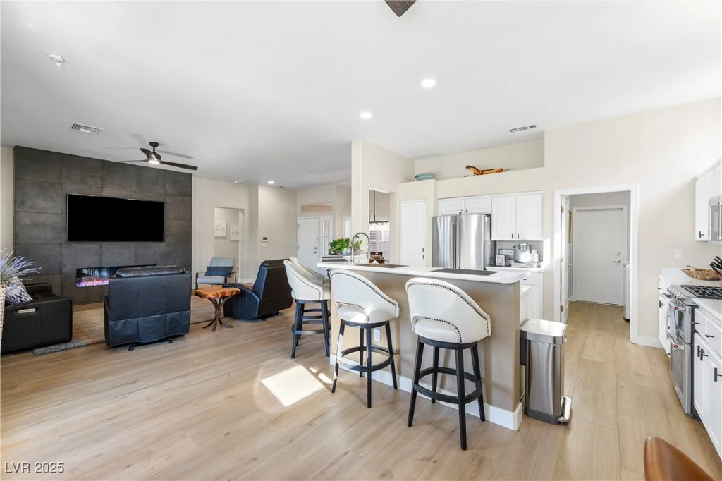 10504 Button Willow, Las Vegas, NV 89134