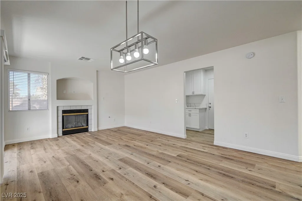2573 Rafferty Creek, Las Vegas, NV 89156