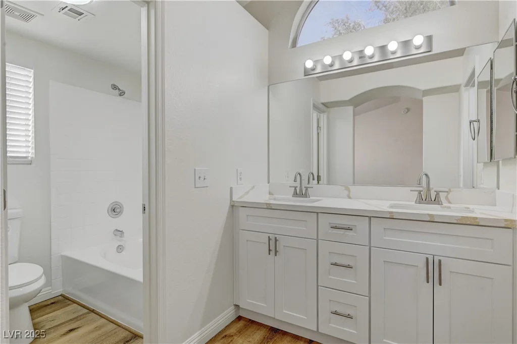 2573 Rafferty Creek, Las Vegas, NV 89156