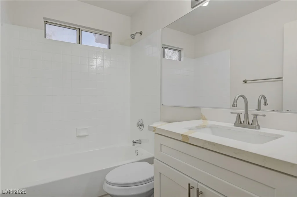 2573 Rafferty Creek, Las Vegas, NV 89156
