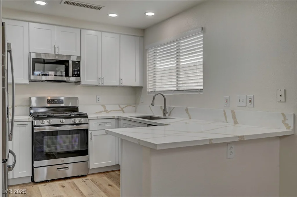 2573 Rafferty Creek, Las Vegas, NV 89156