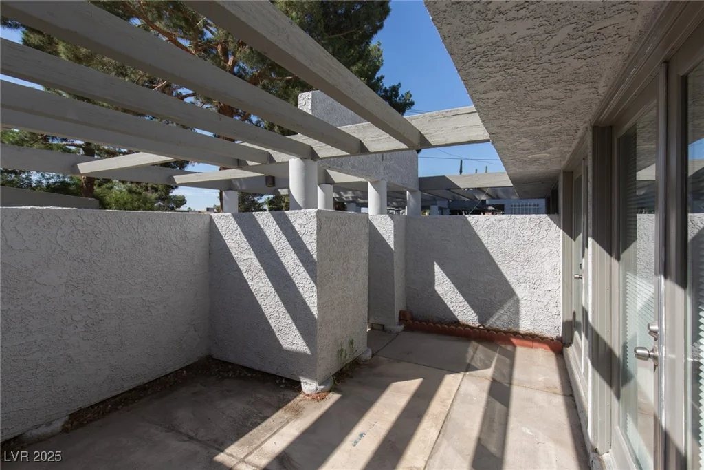 5523 Orchard, Las Vegas, NV 89110